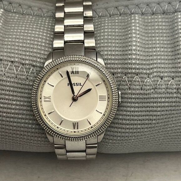 Fossil ES3069 Women\'s Silver Sydney Quartz Analog Stainless Steel Bracelet Watch main image 5